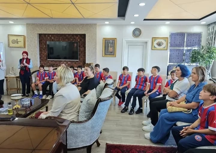 Ünye İdman Yurdu Spor Kulübü’nden Başkan Tavlı’ya Nezaket Ziyareti - Görsel 3
